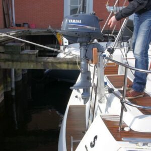 outboard-motor-lift-maru-watersport