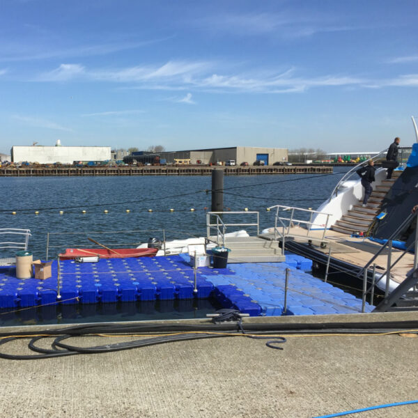 Candock floating scaffold or work raft - Image 5