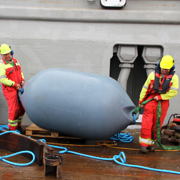 Polyform HDF extra heavy duty fender - Image 5